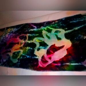 Crushed velvet scarf